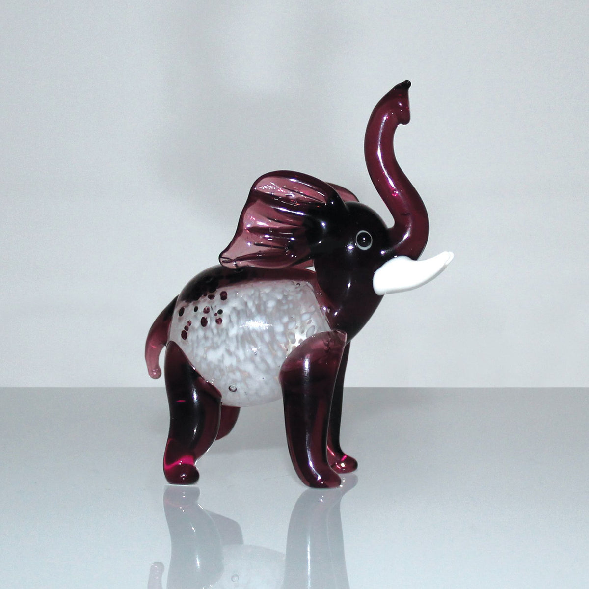 Objets d'art Miniature Glass Figurine - Elephant