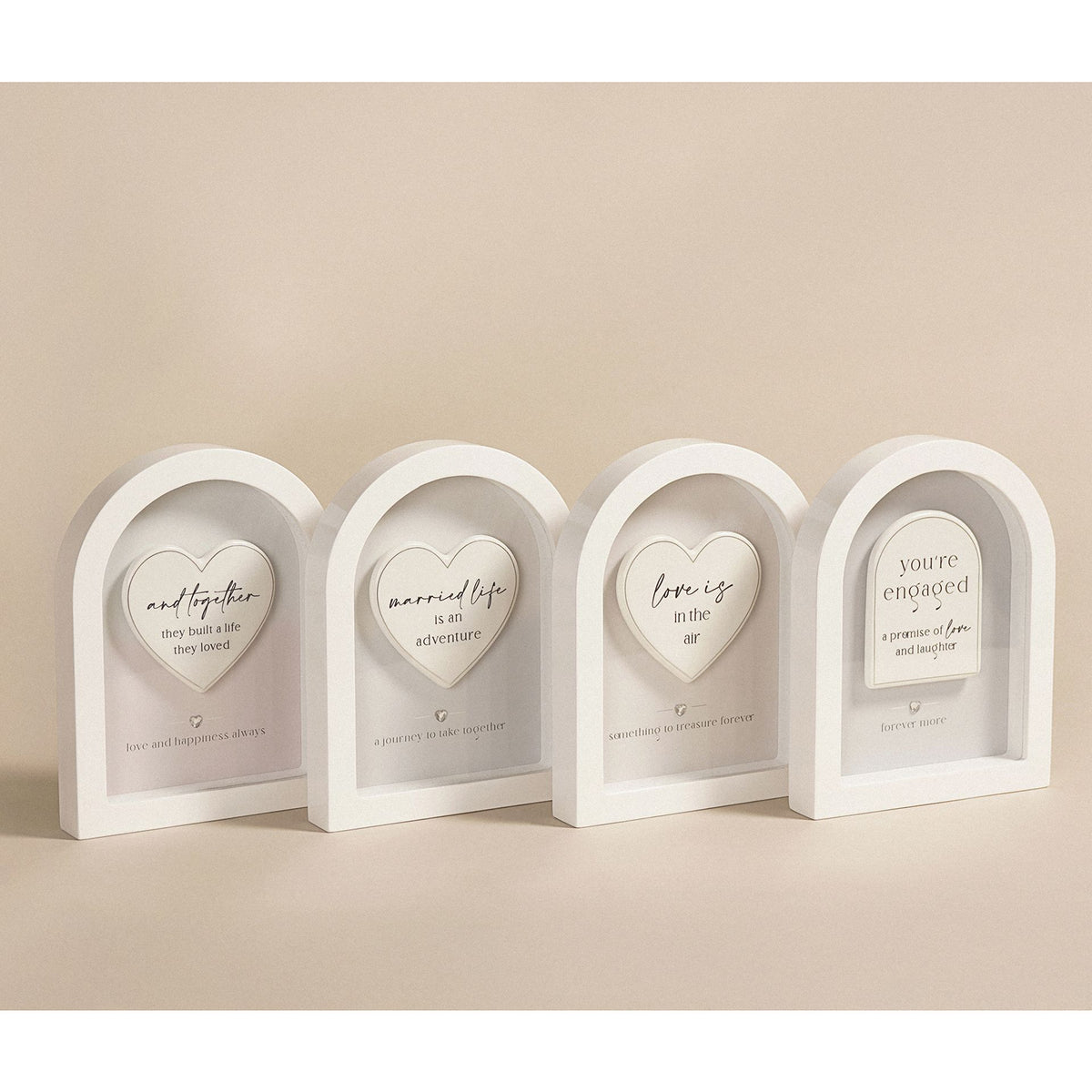 Amore Arch Plaque 18cm - Love is in the Air