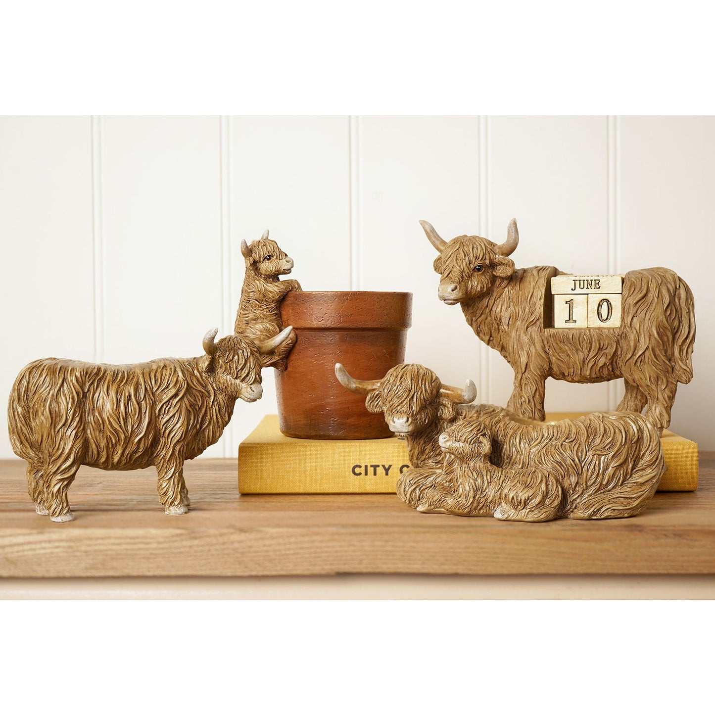Country Living Highland Cow Figurine