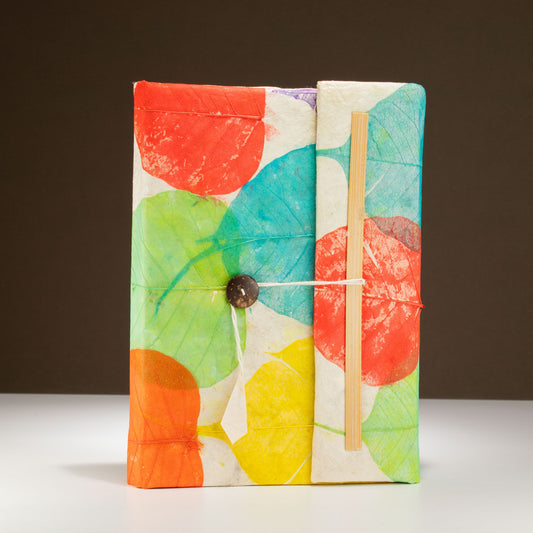 Lokta Colourful Leafs Notebook – Large (21x15cm) – 45 Leaves