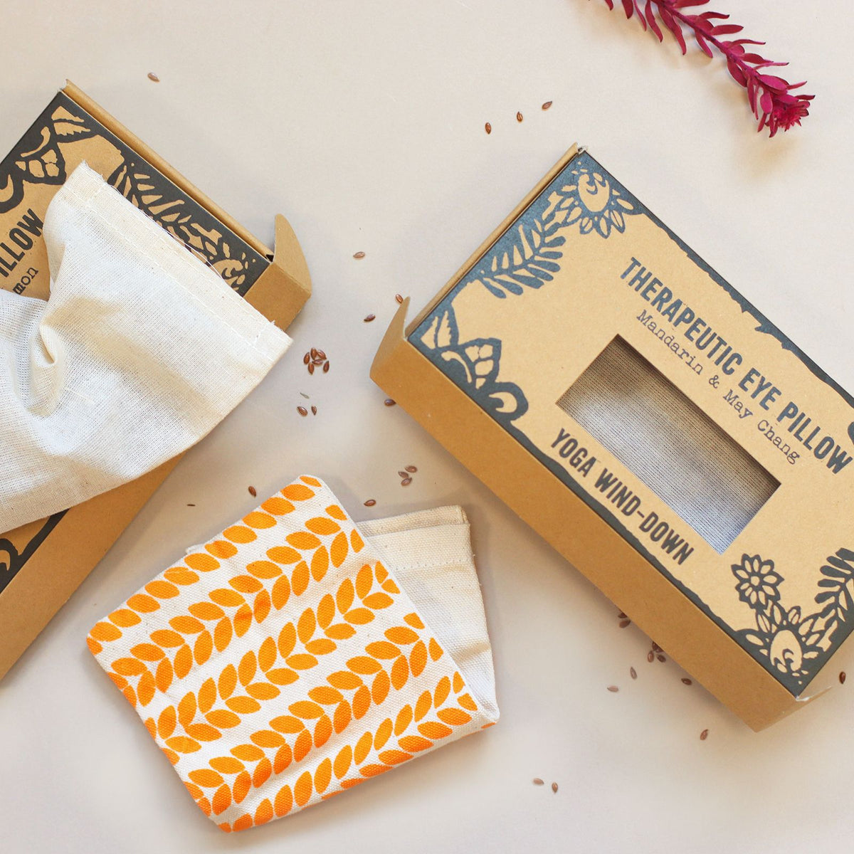 Agnes + Cat Eye Pillow -  Yoga wind-down