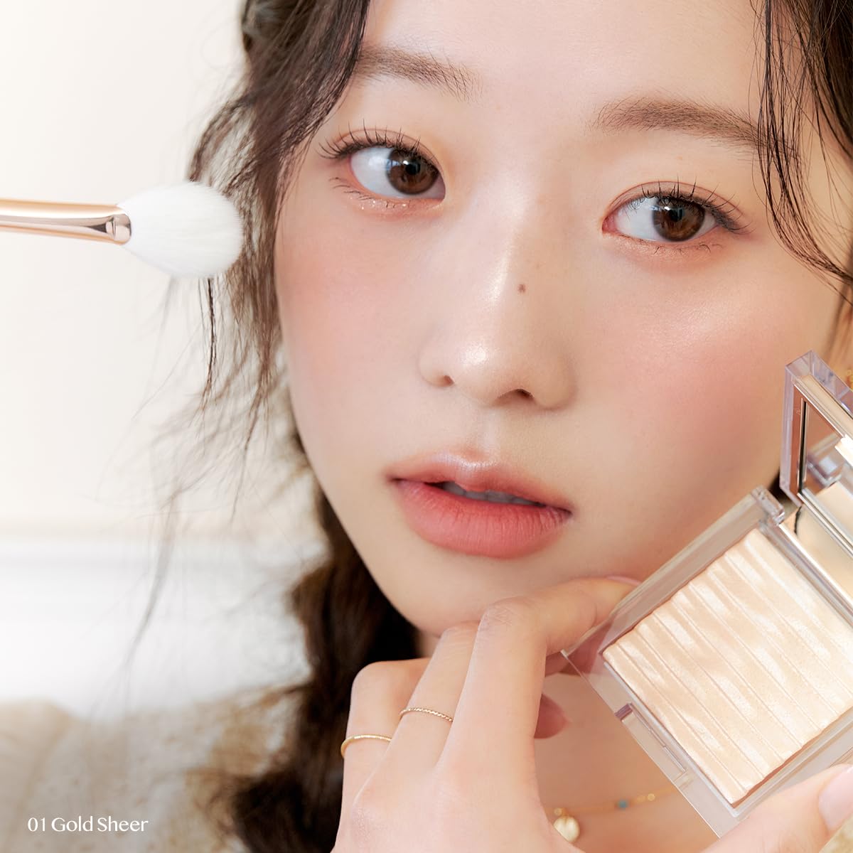 CLIO PRISM HIGHLIGHTER 01 GOLD SHEER – Radiant, Buildable Glow | CLIO PROFESSIONAL