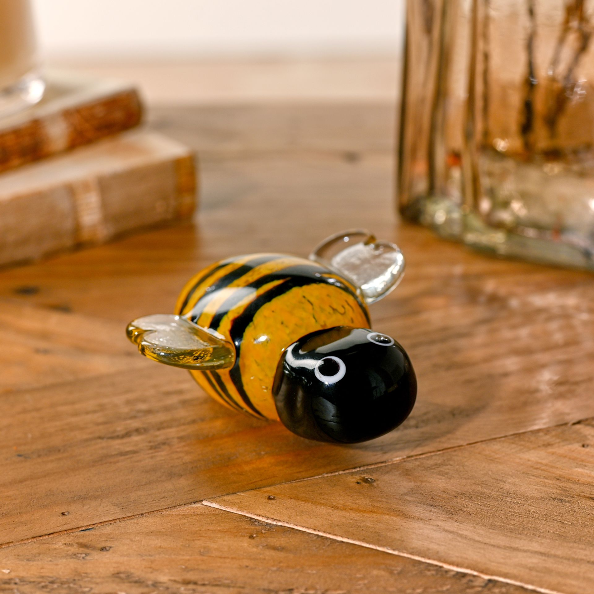 Objets d'art Glass Figurine - Bee