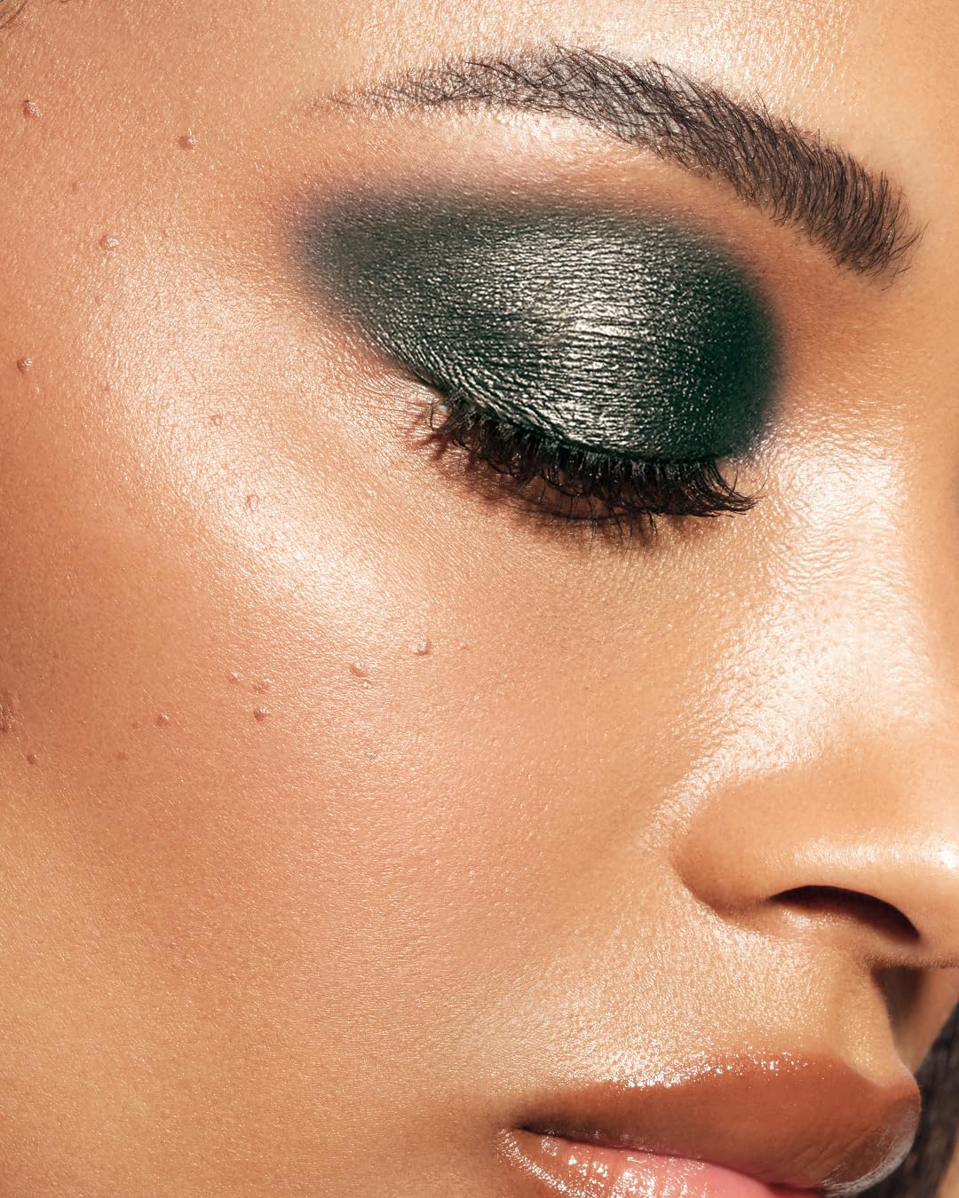 MAKE Beauty Multi-Chromatic Eye Shadow – Stardust Emerald Green Foil Finish