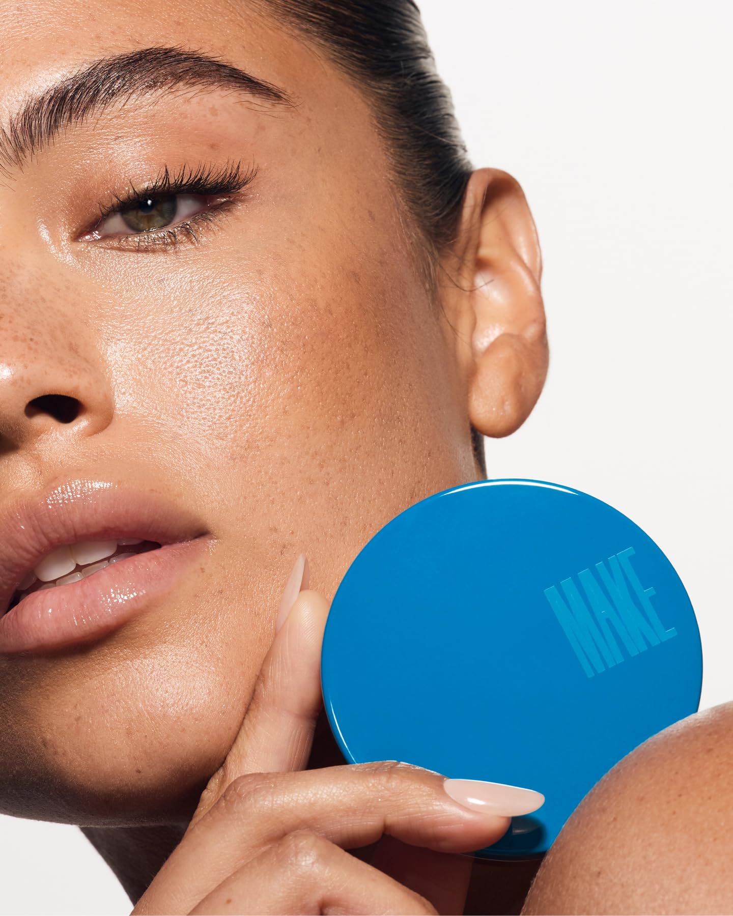 MAKE Beauty Skin Mimetic Microsuede Bronzer Powder – Equinox Matte Bronzer for Medium to Deep Skin