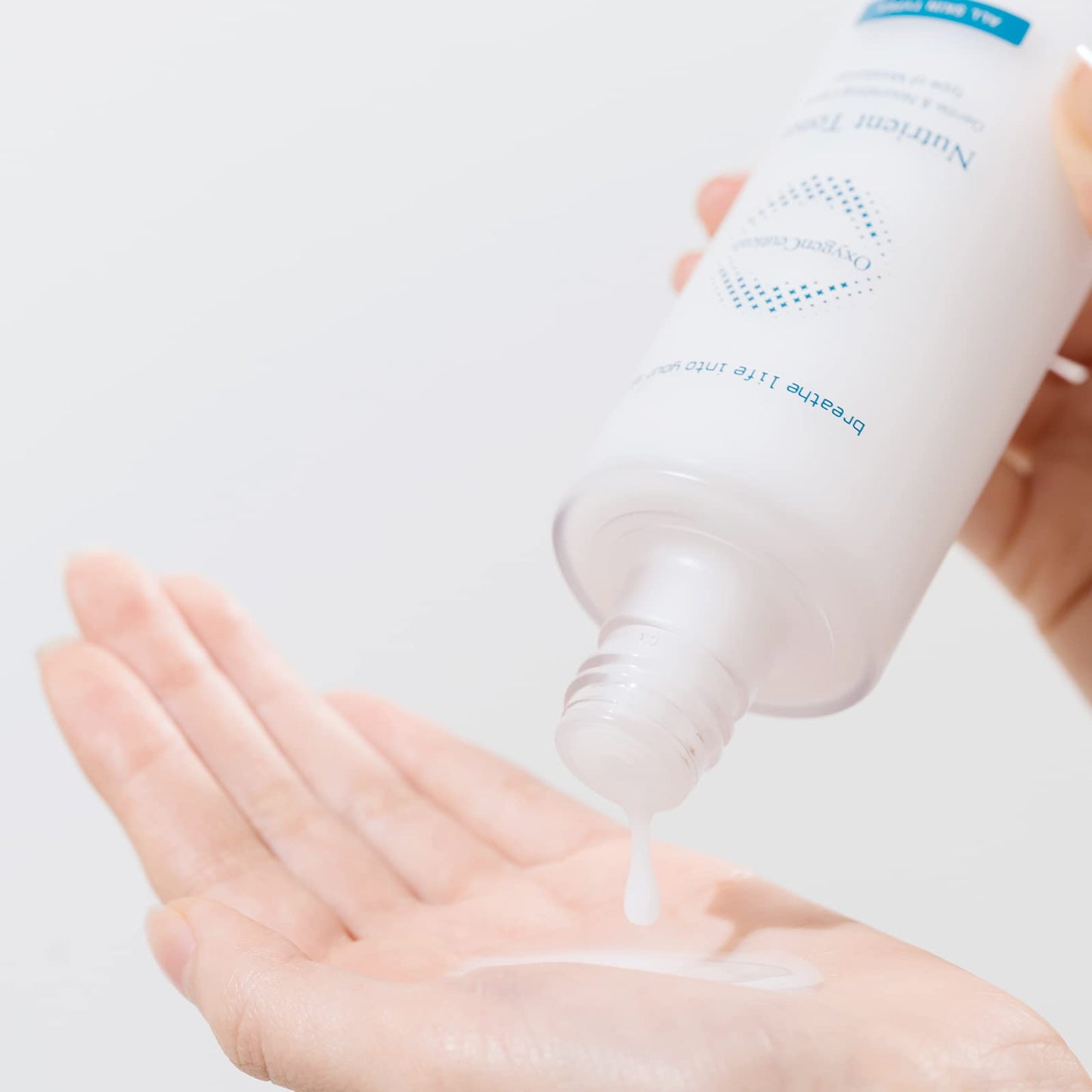 OxygenCeuticals Nutrient Toner – Essence-Type Hydrating Toner with Hyaluronic Acid