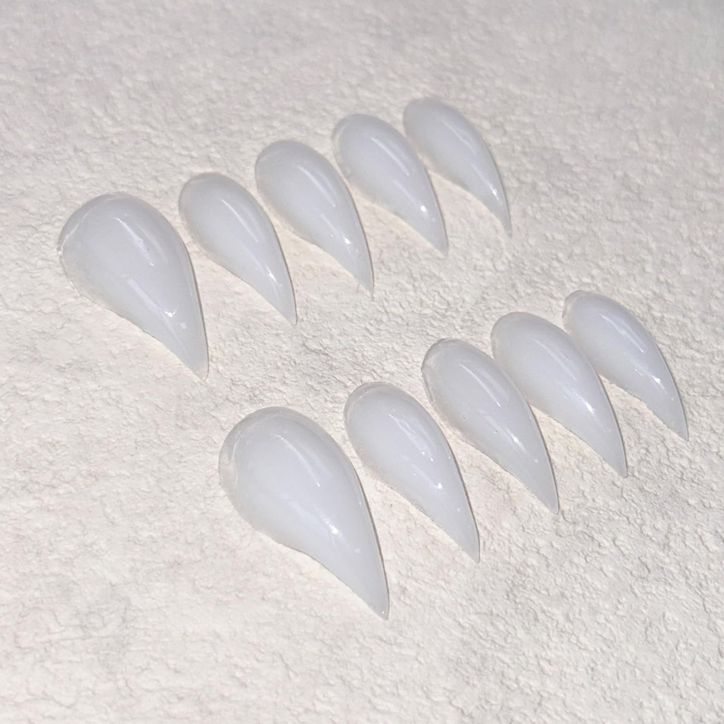 RIICFDD Halloween Press On Nails – 24 Pcs Box | Dragon Claw & Eagle Claw Design Short Curved Stiletto Goth Nails