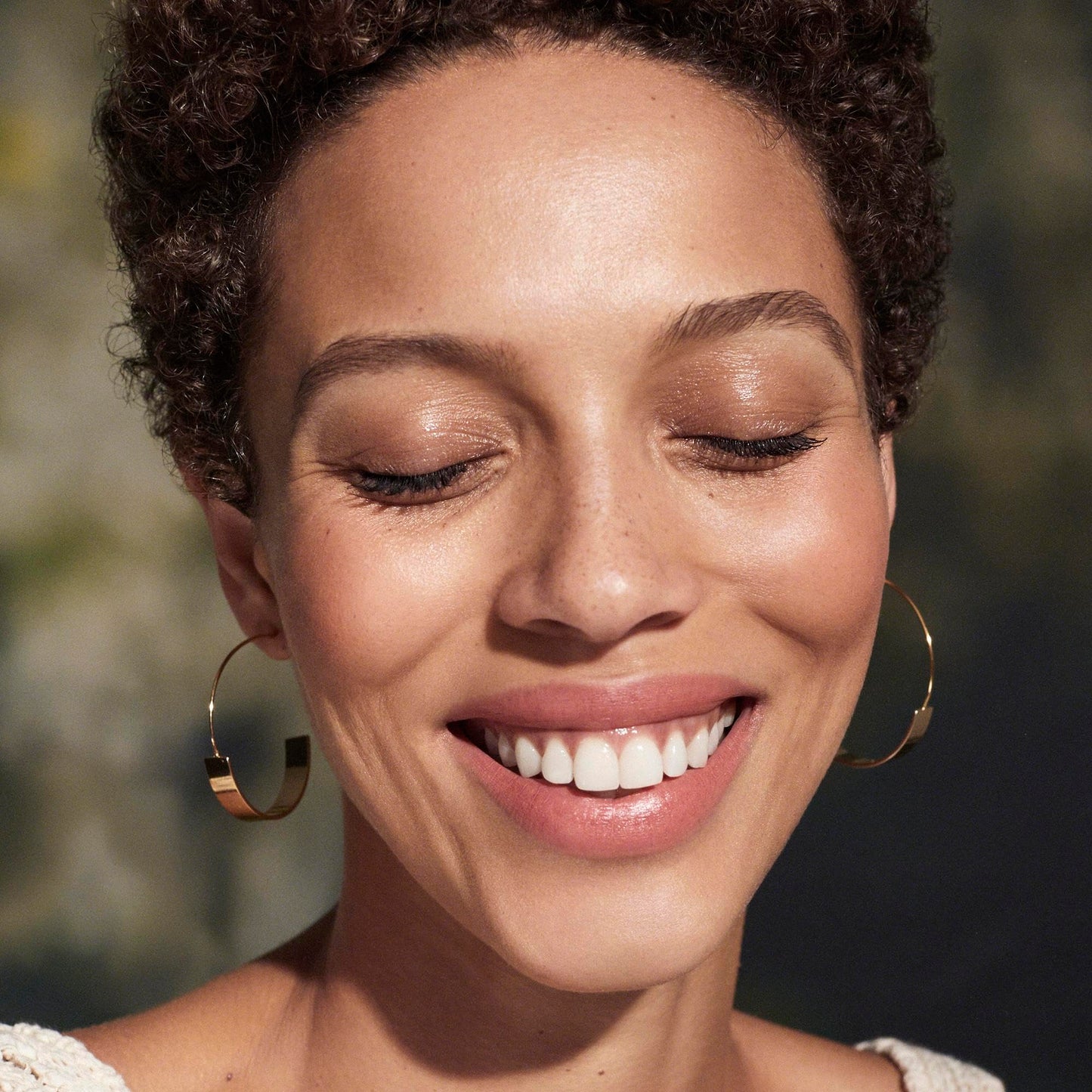 Well People Bio Powder Foundation | Lightweight, Hydrating Semi-Matte Finish | 10N | Vegan & Cruelty-Free